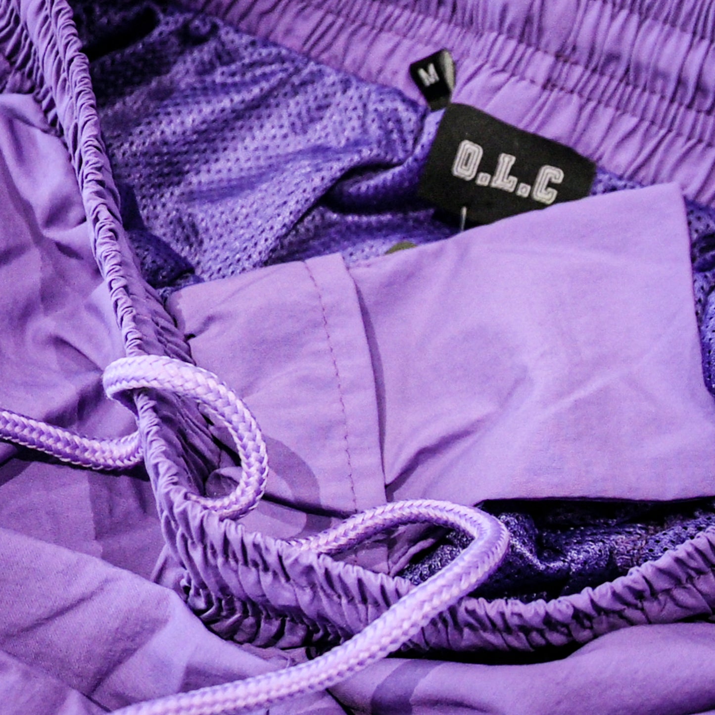 NYLON CRINKLE SHORTS - PURPLE